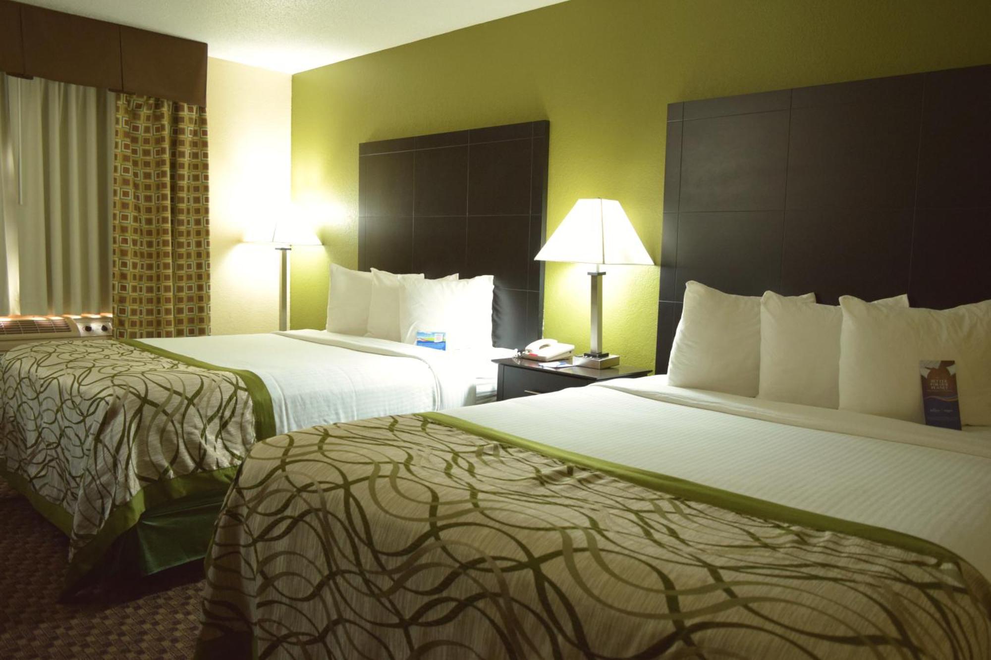 Baymont By Wyndham Holland Hotell Eksteriør bilde