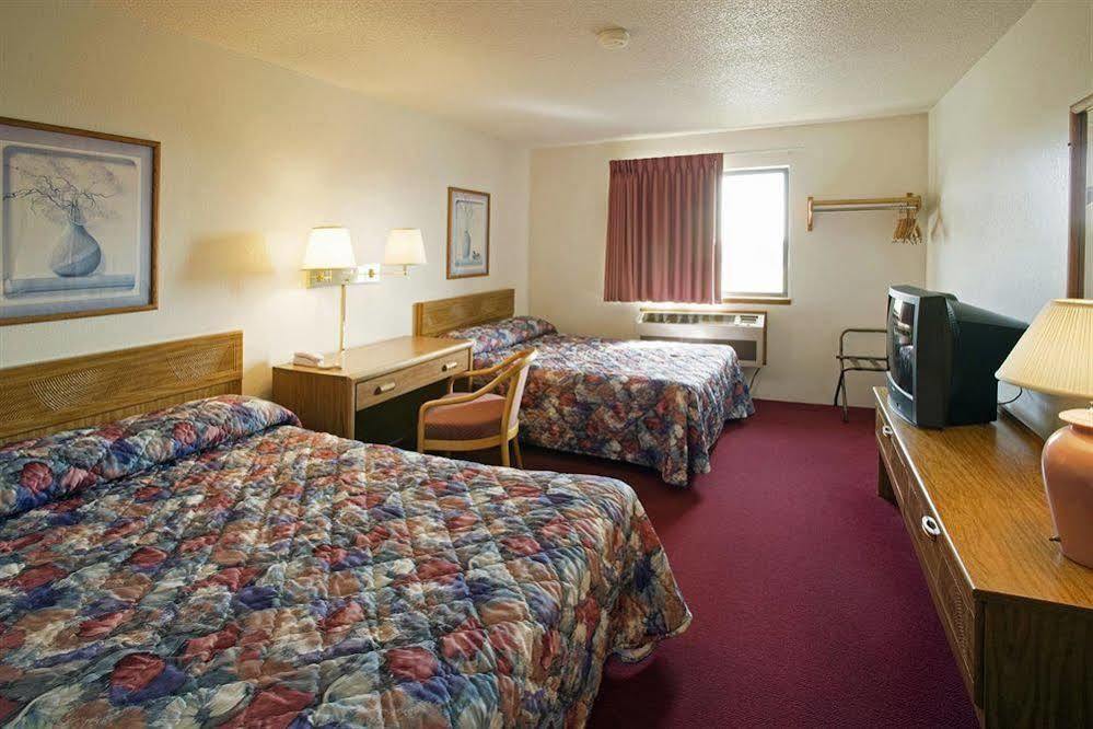 Baymont By Wyndham Holland Hotell Eksteriør bilde